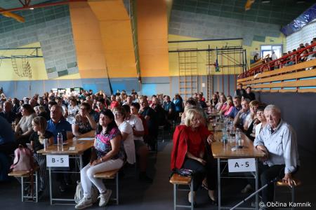 Ansambel bratov Poljanšek že 50 let navdihuje in zabava z nepozabnimi melodijami (11)